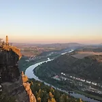 Urlaubsmagie - Uferhang - Sauna & Saisonaler Pool *