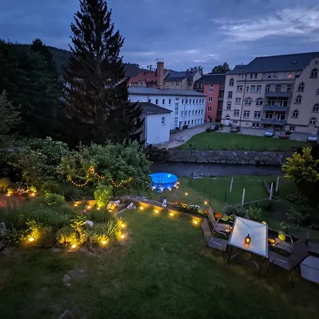 Urlaubsmagie - Uferhang - Sauna & Saisonaler Pool - Uo1 *