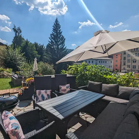 Apartament Uo - Urlaubsmagie - Helle Wohnung,sauna,whirlpool Sebnitz